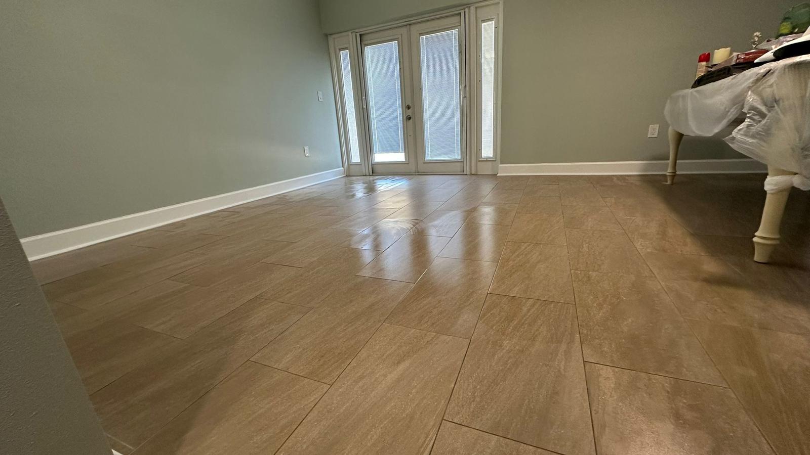 Move-Out Cleaning - Empty Clean Room - Bradenton, FL